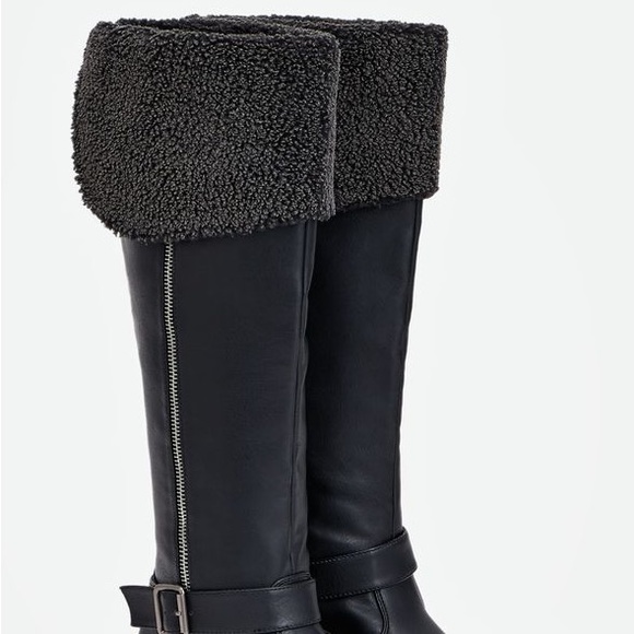 New Size 6W Womans Faux Leather Boots - Picture 5 of 5